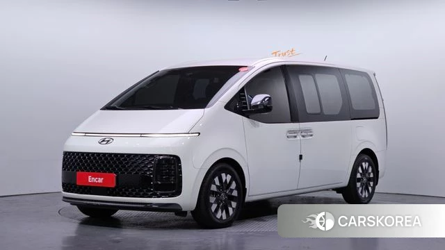 Hyundai Staria 2022 Белый из Кореи