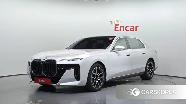 BMW 7 Series (G70) 2024 Белый из Кореи