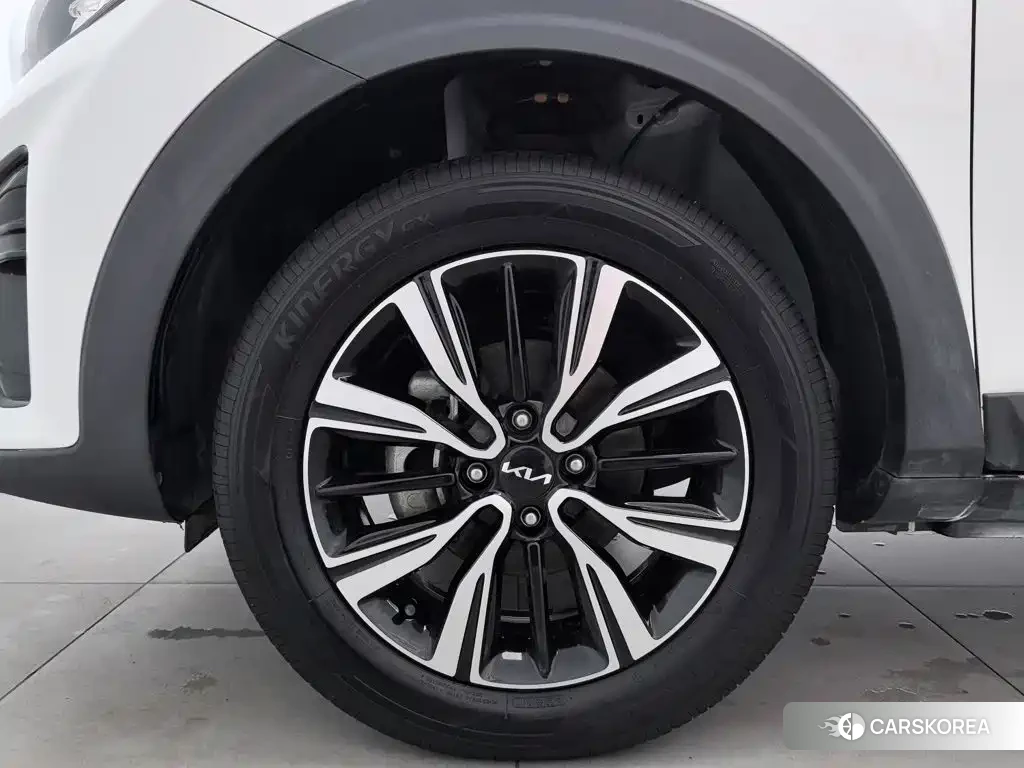 Kia KX1 2021 Белый из Китая