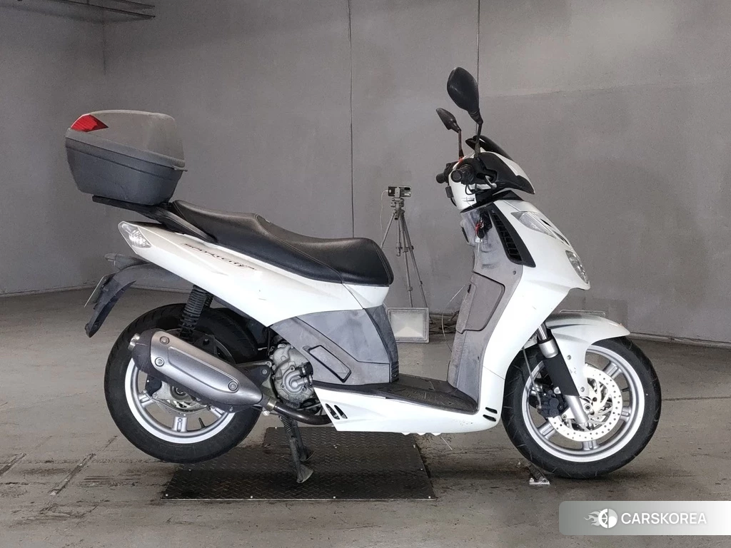 Проданный Aprilia SPORT CITY 250 2012 из Японии