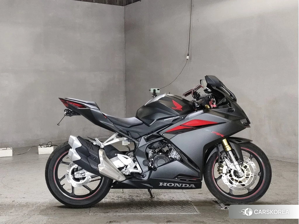 Проданный Honda CBR250RR 2017 из Японии, фото 2