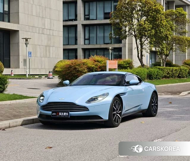 Aston Martin DB11 2019 Синий из Китая