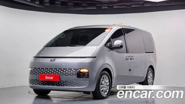 Hyundai Staria 2023 Серебристо-серый из Кореи