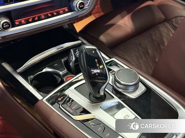 BMW 7 series 2021 Темно-серый из Китая