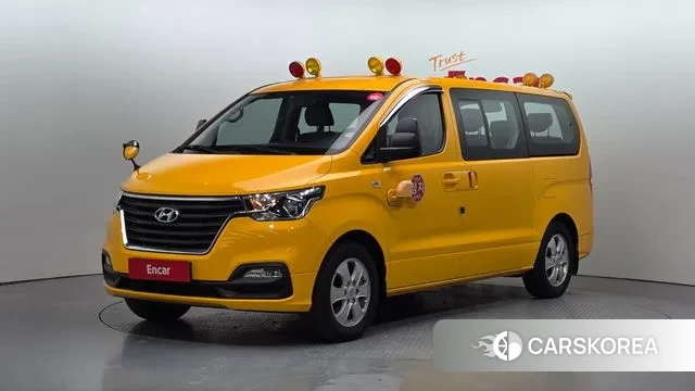 Hyundai The New Grand Starex 2019 Желтый из Кореи