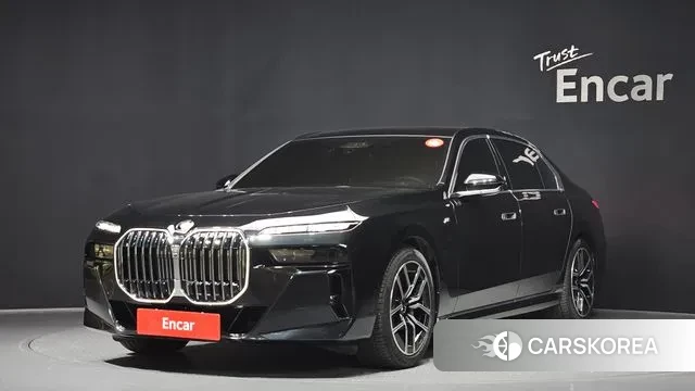 BMW 7 Series (G70) 2023 Черный из Кореи