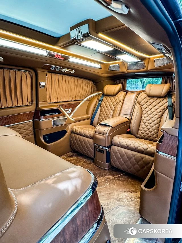 Weihao Automobile Seriaran V-class 2023 Черный из Китая