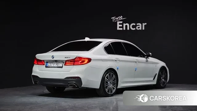 BMW 5 Series (G30) 2019 Белый из Кореи