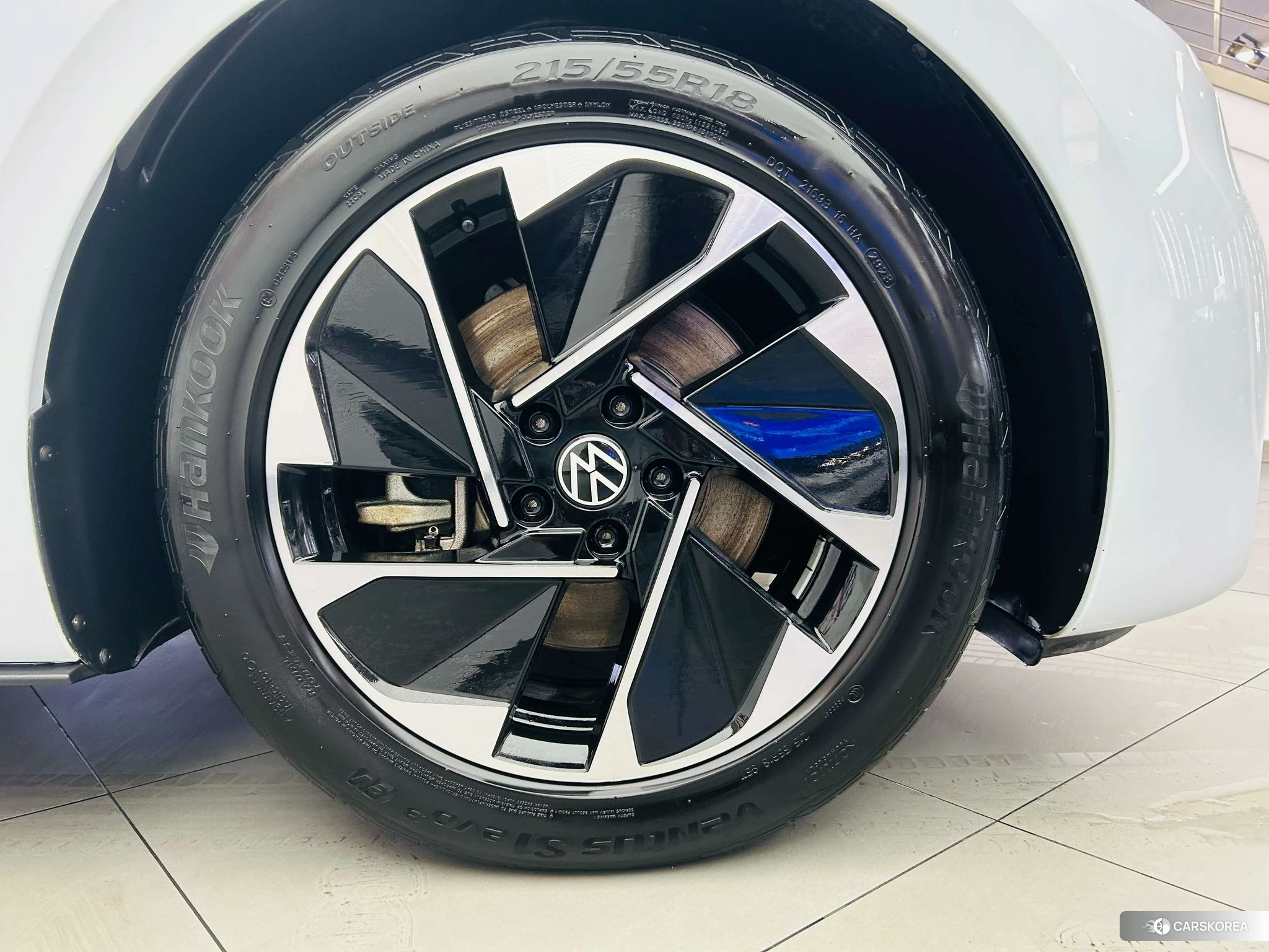 Volkswagen ID.3 2023 Белый из Китая