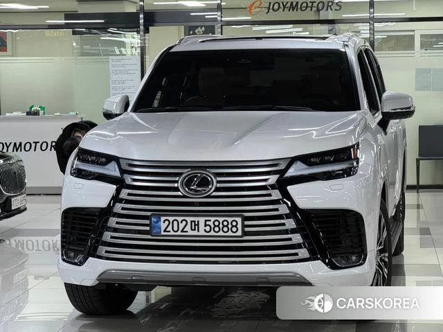 Lexus LX 4th Generation 2025 Белый из Кореи