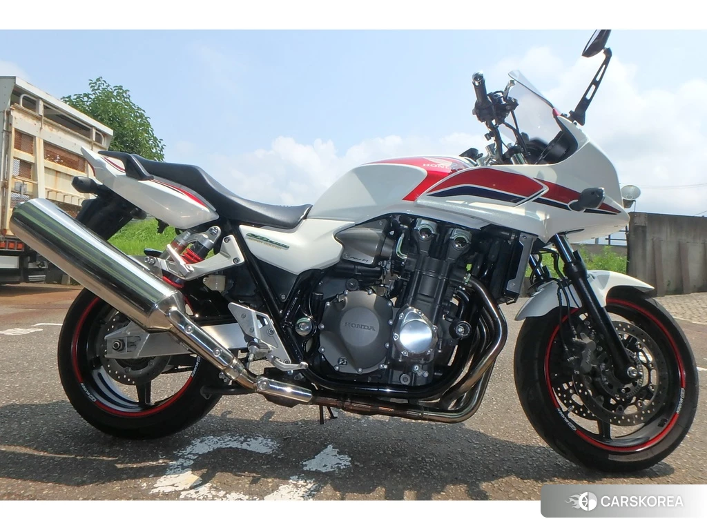 Проданный Honda CB1300SF BOLDOR ABS 2010 из Японии