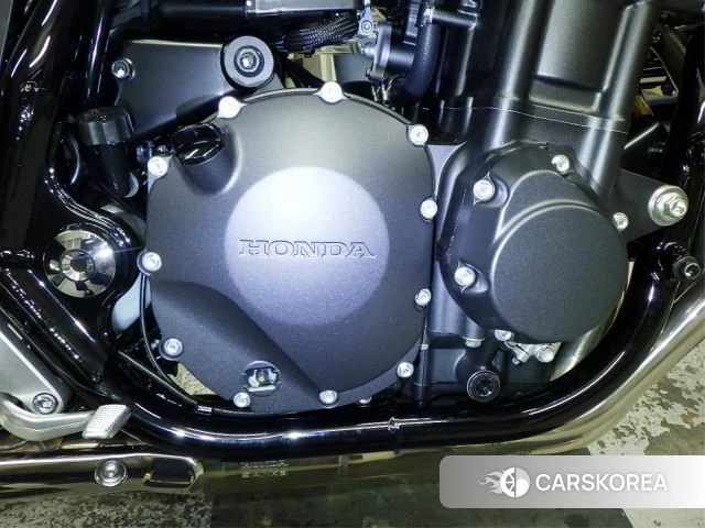 Engine photo