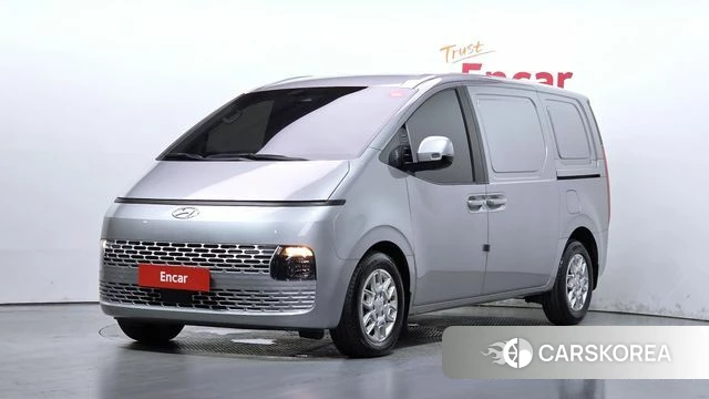 Hyundai Staria 2022 Серебряный из Кореи