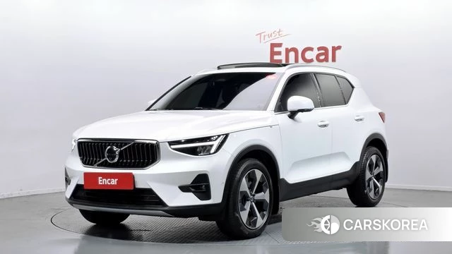 Volvo XC40 2023 Белый из Кореи