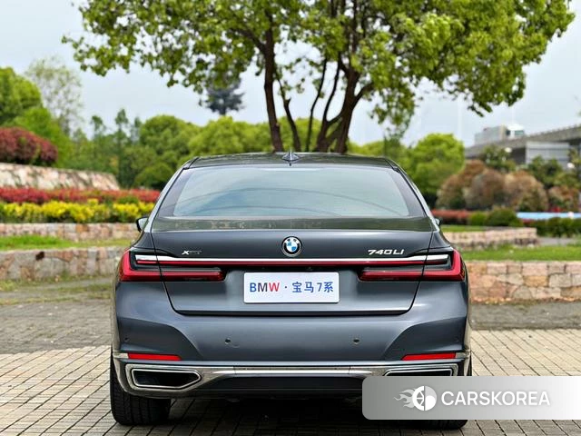 BMW 7 series 2020 Темно-серый из Китая