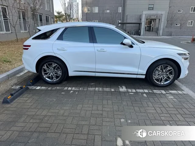 Genesis GV70 2022 Белый из Кореи