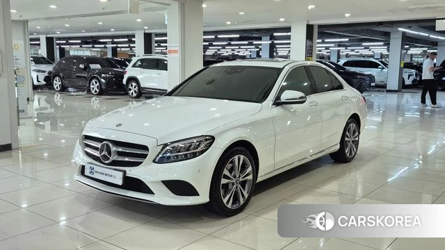 Mercedes-Benz C-Class W205 2020 Белый из Кореи