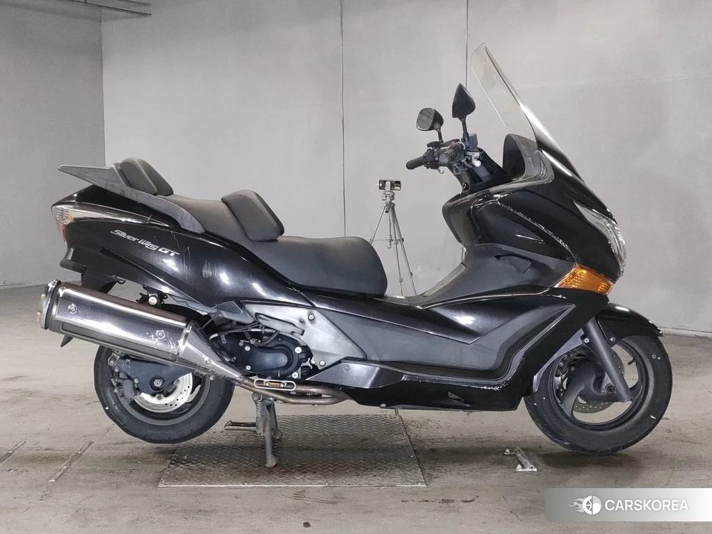 Проданный Honda SILVER WING 400 GT 2010 из Японии