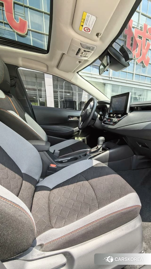 Toyota Corolla 2023 Белый из Китая