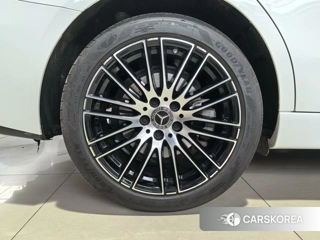 Mercedes-Benz Class C 2024 Белый из Китая