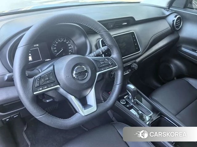 Nissan Jinke 2022 Темно-серый из Китая