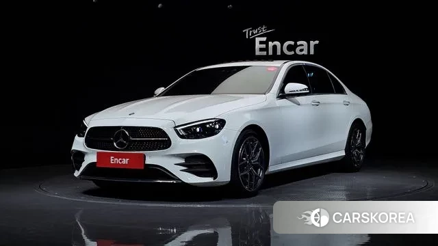 Mercedes-Benz E-Class W213 2021 Белый из Кореи