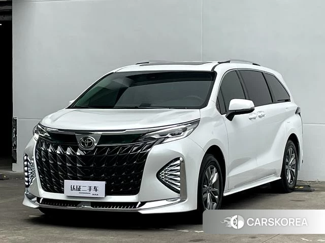 Toyota Saina 2026 Белый из Китая
