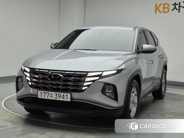 Hyundai Tucson (NX4) 2022 Серебристо-серый из Кореи