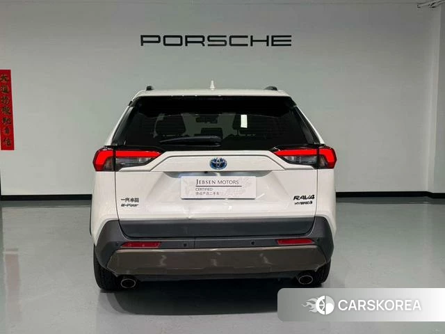 Toyota RAV4 Rongfang 2021 Белый из Китая