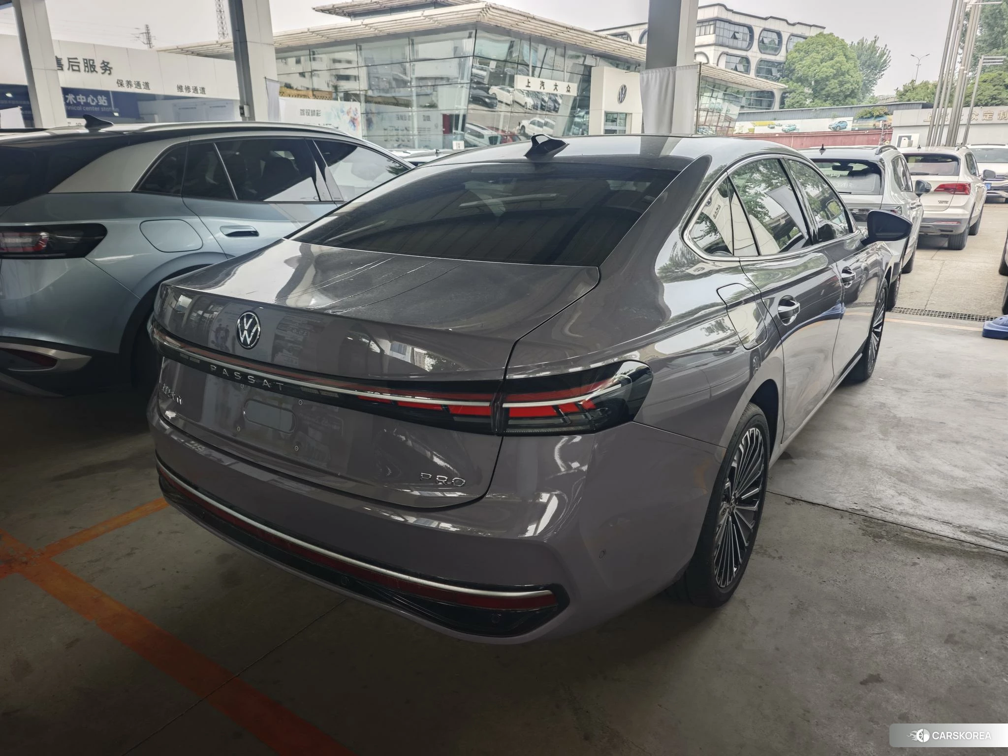Volkswagen Passat 2024 Фиолетовый из Китая