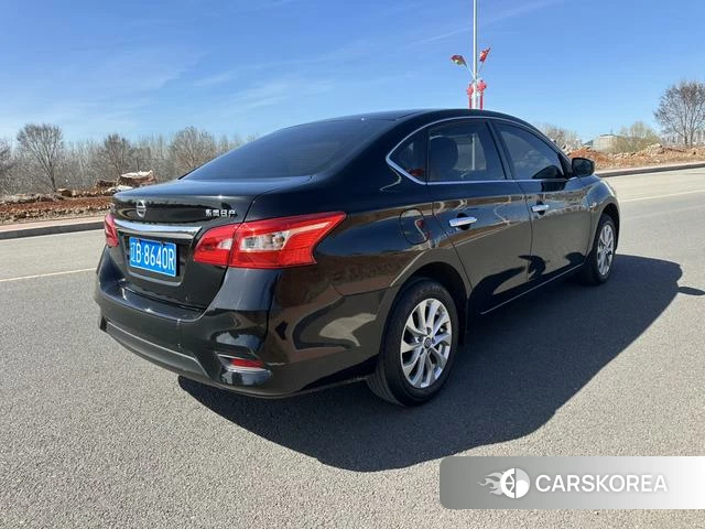 Nissan Xuan Yi 2022 Черный из Китая