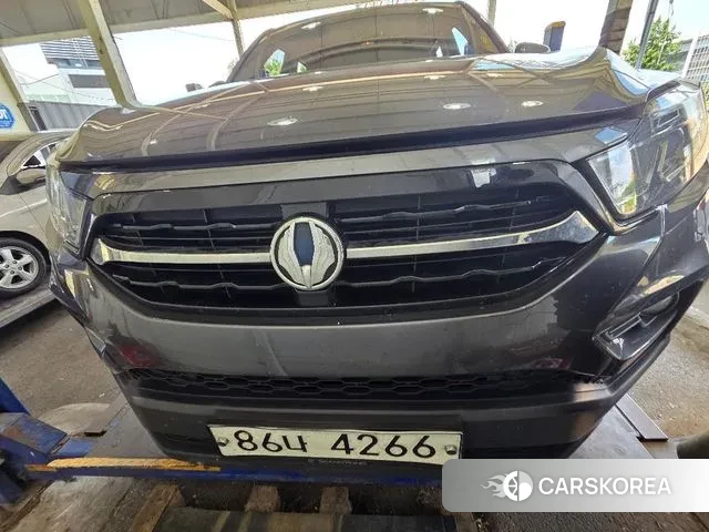 Ssangyong Rexton Sports 2019 Серый из Кореи