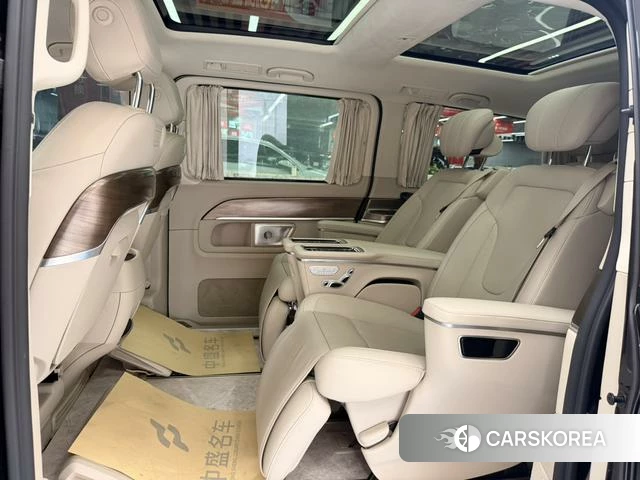 Mercedes-Benz V-class 2024 Черный из Китая