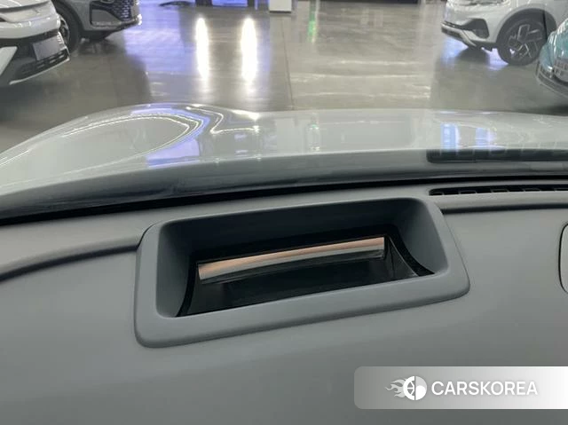 BYD Qin L EV 2025 Белый из Китая