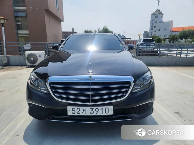 Mercedes-Benz E-Class W213 2018 Черный из Кореи