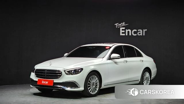 Mercedes-Benz E-Class W213 2022 Белый из Кореи
