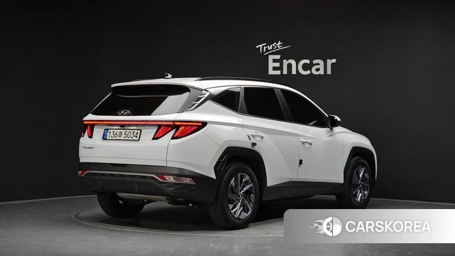 Hyundai Tucson Hybrid (NX4) 2021 Белый из Кореи