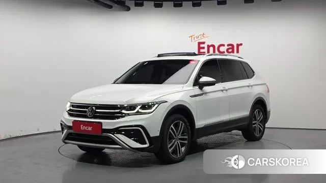 Volkswagen Tiguan Allspace 2023 Белый из Кореи