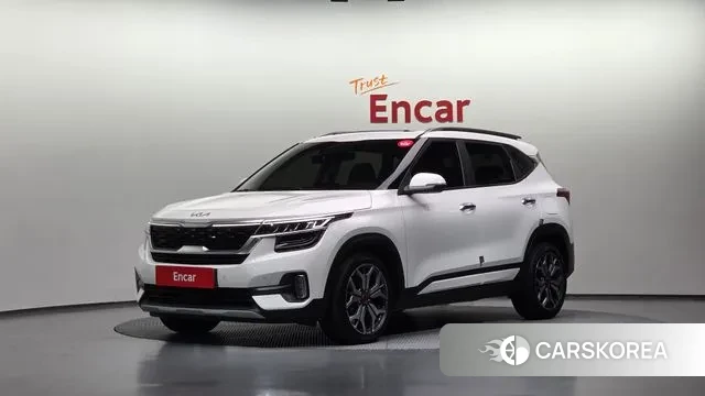 Kia Seltos 2022 Белый из Кореи