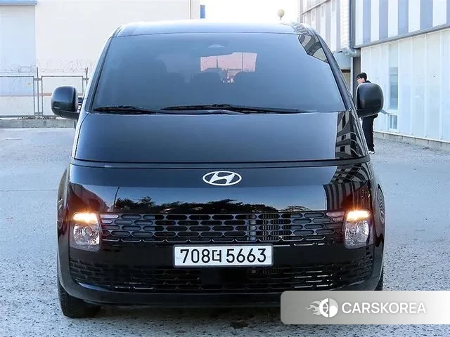 Hyundai Staria 2021 Черный из Кореи