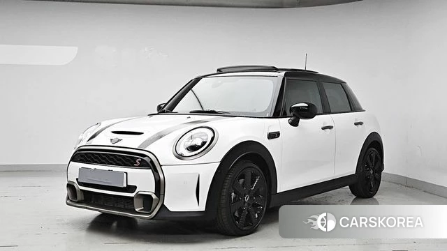 Mini Cooper S 2023 Белый из Кореи