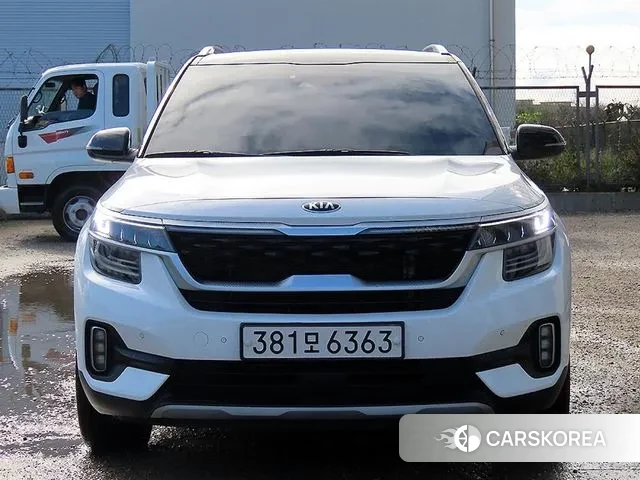 Kia Seltos 2021 Белый из Кореи