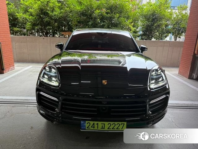 Porsche Cayenne (PO536) 2023 Черный из Кореи