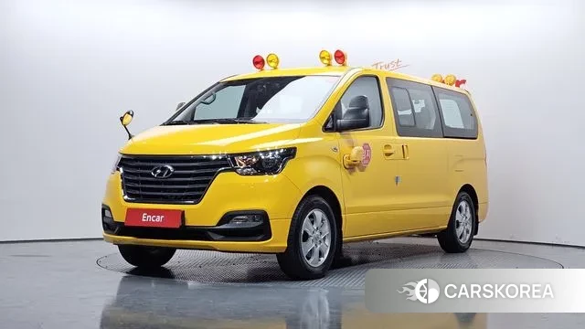 Hyundai The New Grand Starex 2021 Желтый из Кореи