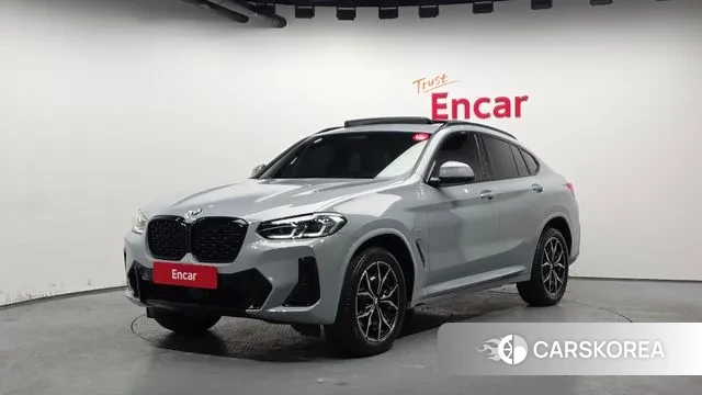 BMW X4 (G02) 2023 Светло-серебряный цвет из Кореи