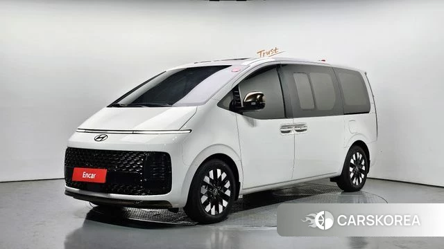 Hyundai Staria 2025 Белый из Кореи