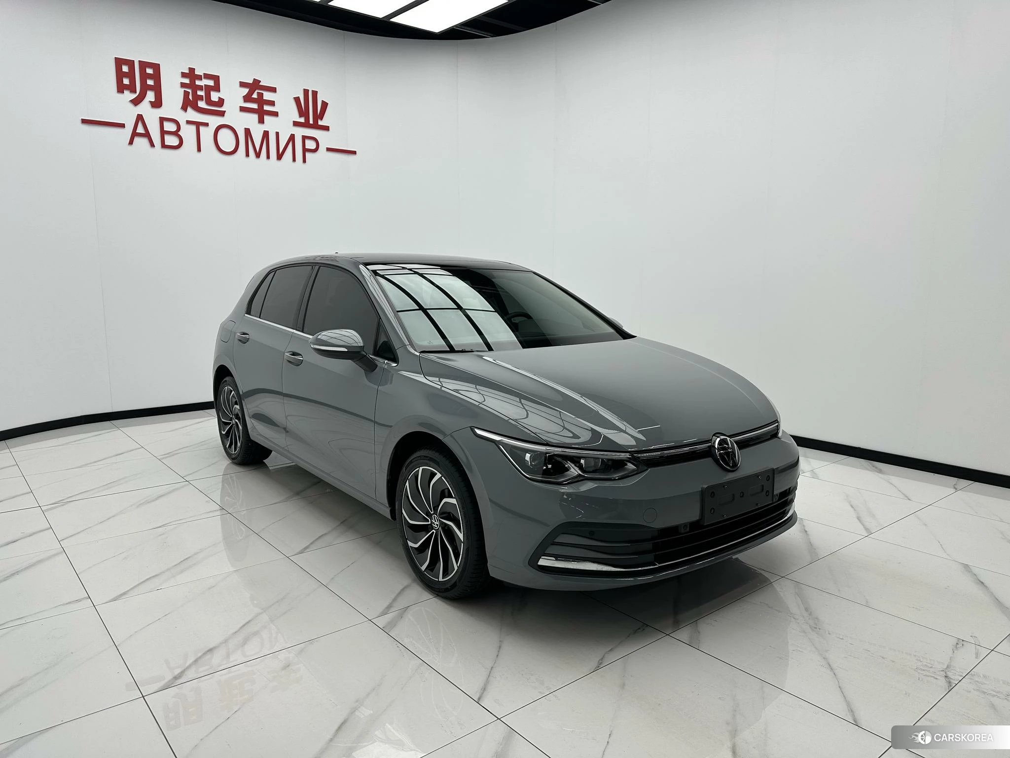 Volkswagen Golf 2023 Темно-серый из Китая