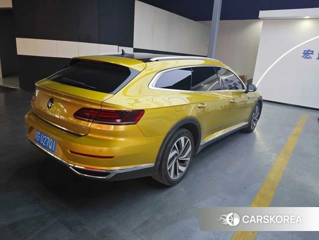 Volkswagen CC 2021 Желтый из Китая