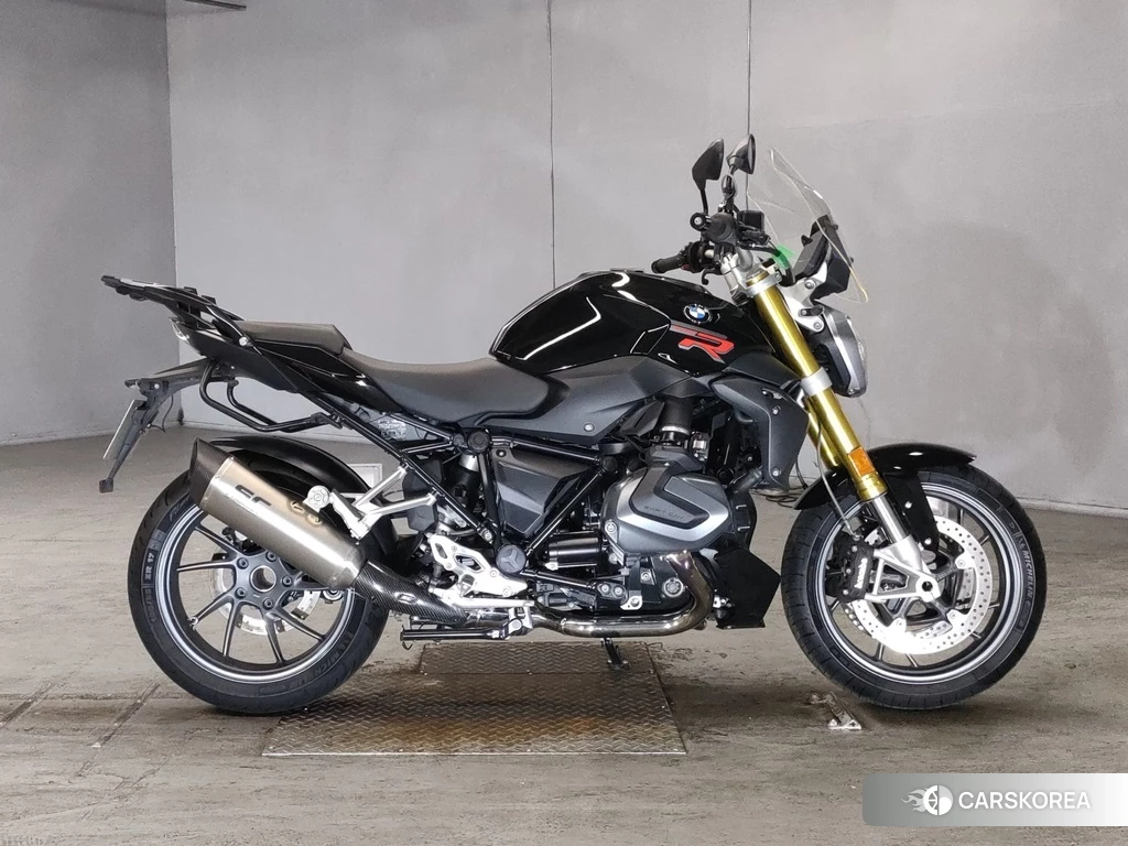 Проданный BMW R1250R 2020 из Японии