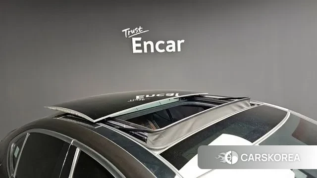 Genesis G70 2018 Черный из Кореи